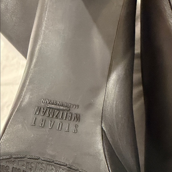 Stuart Weitzman Black leather Over-The-Knee Boots with Gold Block Heel - Picture 10 of 12